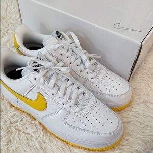 Nike Air Force 1 Low White Yellow Swoosh Leather Sneakers New w/ Box